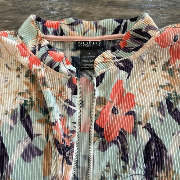 Jacket - Picture 6 of 6